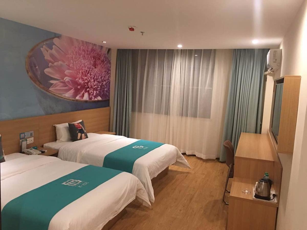 Pai Hotel Yuxi Tonghai Zewnętrze zdjęcie